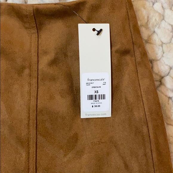 🆕Francesca’s: Suede skirt - Picture 4 of 6